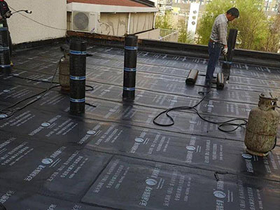 北京顺义防水分析:钢结构屋面漏水之因并分享防水处理经验